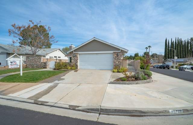 Charming Single-Story 2-Bedroom Home in Saugus! photos photos Charming Single-Story 2-Bedroom Home in Saugus! photos photos