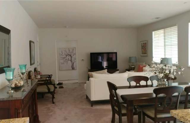 410 Maravilla Lane Gallery 3