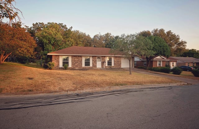 902 S 40th St photos photos 902 S 40th St photos photos