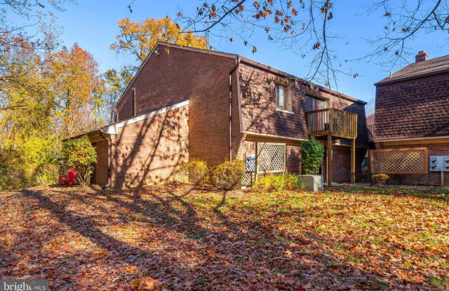 107 MEADOW WOODS Lane photos photos