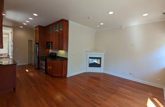 2844 N Hamlin Ave photos photos
