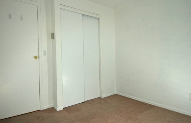 12720 NE 10th Place #D202 Gallery 4