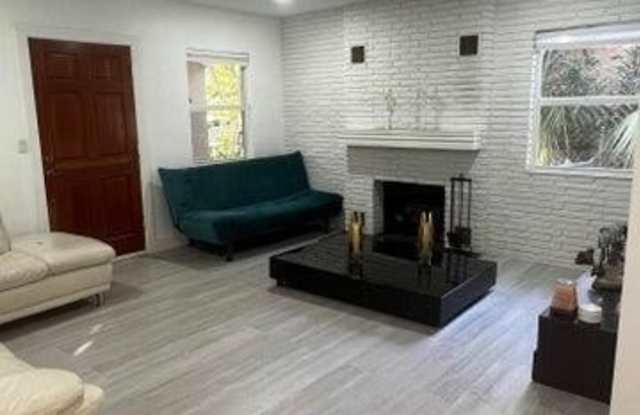 291 E Boca Raton Road Gallery 3