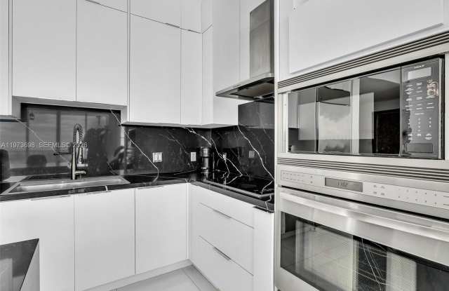 2020 North Bayshore Drive Gallery 3