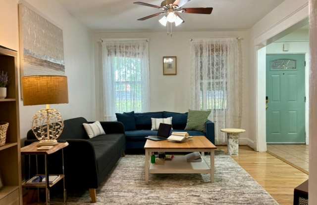 Spacious 3-Bedroom Townhome in Washington, DC photos photos