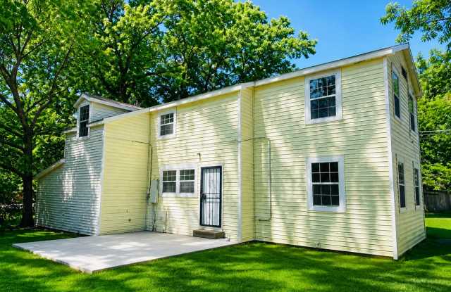 3324 Hollywood Street (4 Bed/2 Bath) Gallery 3