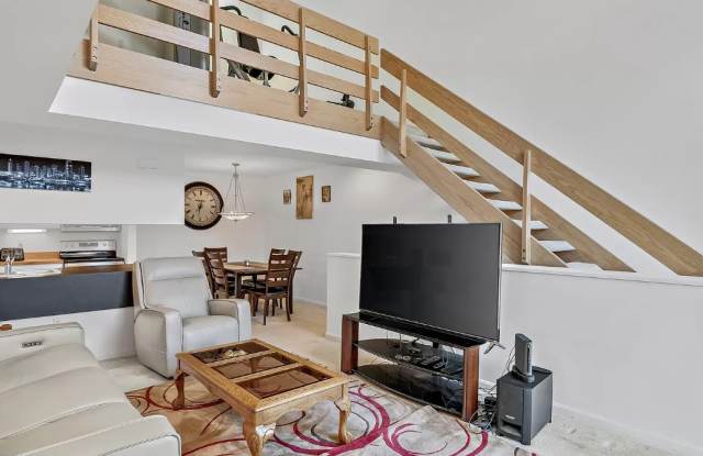 4539 North Progress Avenue - 1 photos photos
