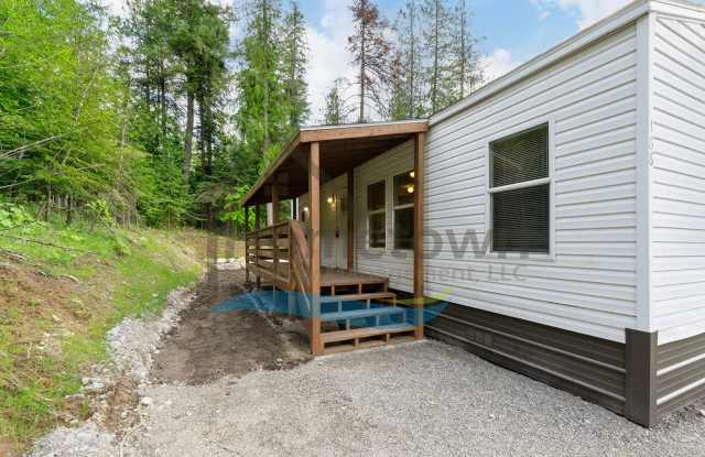 2 Bedroom 1 Bath Home with Off Street Parking Available in Sagle! photos photos 2 Bedroom 1 Bath Home with Off Street Parking Available in Sagle! photos photos