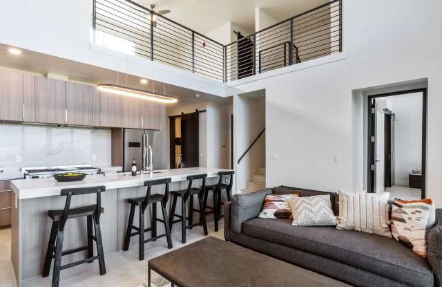 1430 Q photos photos