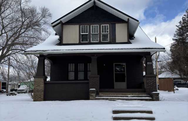 425 Wall Avenue photos photos