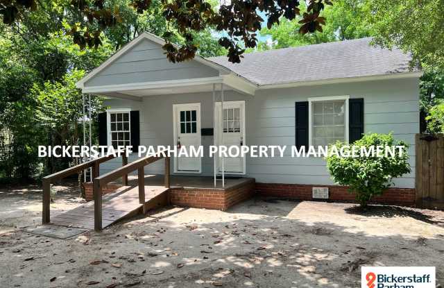 Great Family Home, Located off of Veterans Pkwy!! photos photos