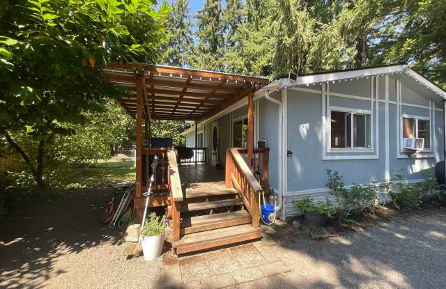Charming 2 bedroom 2 bath house in Nisqually Pines! photos photos