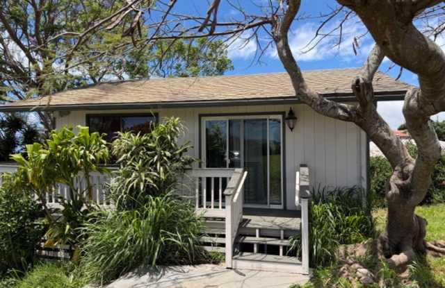 Cozy Cottage up country photos photos