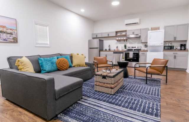 1813 Alpine Drive - 3 Gallery 4