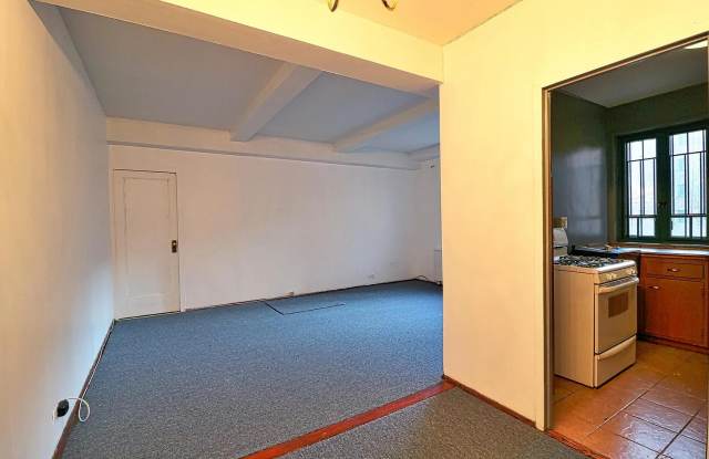 1515 Metropolitan Ave Apt 5 - 1515 Metropolitan Avenue, Bronx, NY 10462