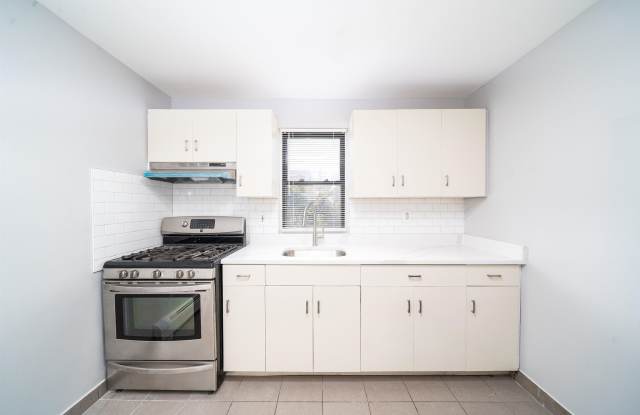 43 WEST 9TH ST photos photos