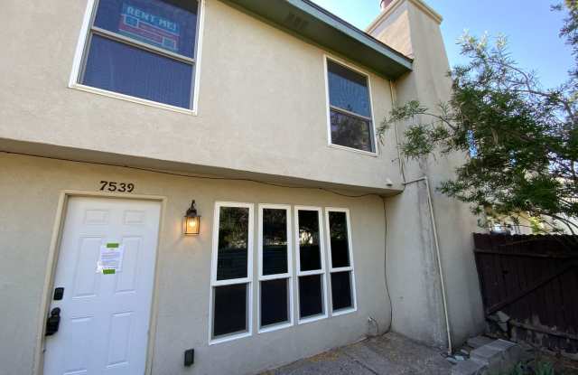*Owner Broker* 2 Bedroom Townhome Available Near Montgomery Blvd NE  Louisiana Blvd NE! photos photos
