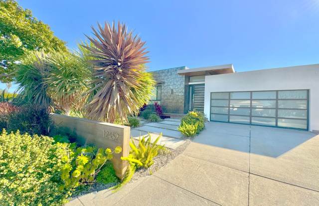 Beautiful Zen inspired modern 3 Bed + 3 Bath House + Garage + Private Yard photos photos