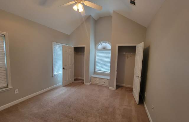 931 Sawbuck Way Gallery 4