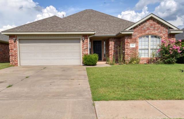 408 South Castle Ridge Lane - 408 S Castle Ridge Ln, Mustang, OK 73064
