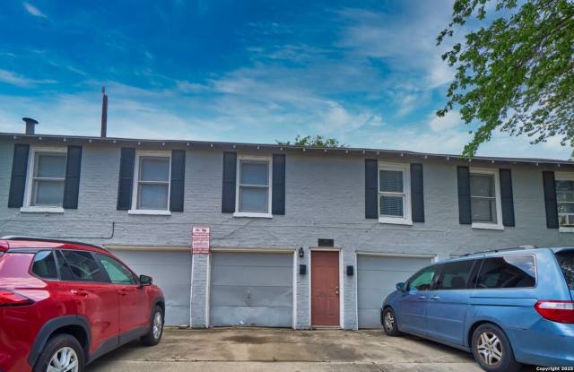 3101 elmendorf unit: 1 photos photos