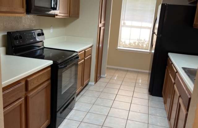 4320 Hulen Circle East Gallery 3