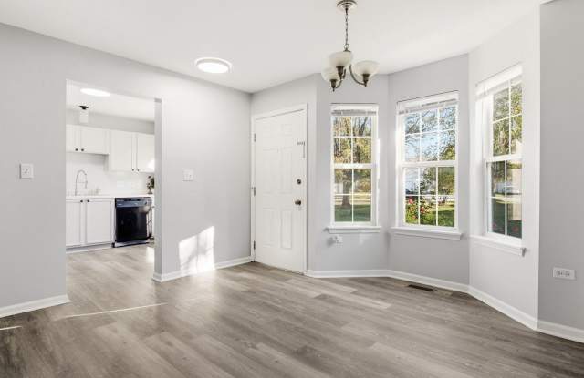2920 Bartlett Court Gallery 3