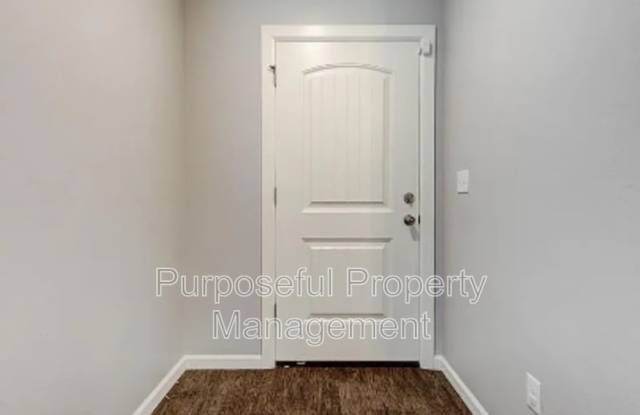 4313 Edinburg Way Gallery 3