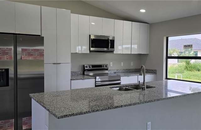 4300 11th St W lot: 8 photos photos 4300 11th St W lot: 8 photos photos