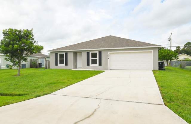 3076 SW Lucerne Street SW Gallery 4