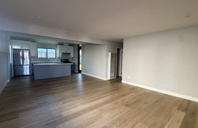 11 Spruce Street - 11 photos photos