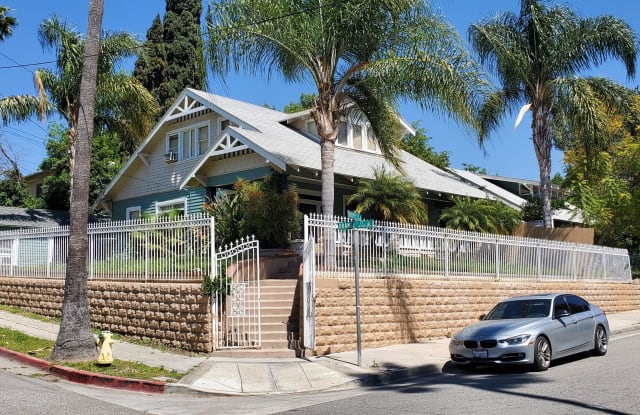3593 Prospect Avenue - Unit M - 3593 Prospect Ave, Riverside, CA 92501