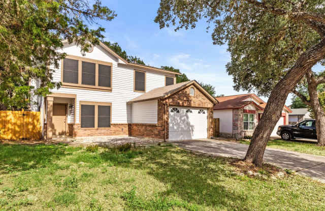 Funrnished 3 Bedroom 2.5 bath with office on the 1st level - 13042 Maple Park Drive, San Antonio, TX 78249