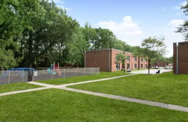 1405 Veterans Hwy photos photos