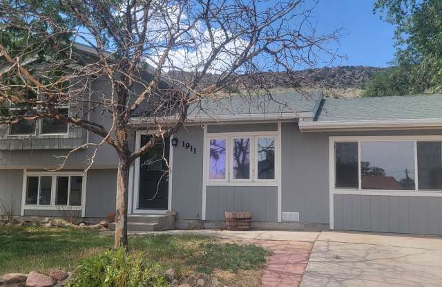 4 Bedroom 1.5 Bath photos photos