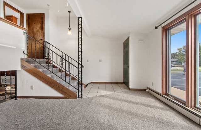 2394 Canter Lane - A Gallery 3