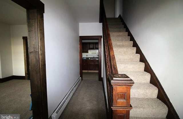 121 S CUSTER AVENUE photos photos