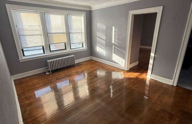 7442 South East End Ave. photos photos