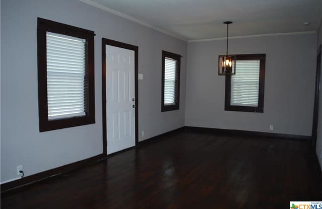 834 Potomac Gallery 3