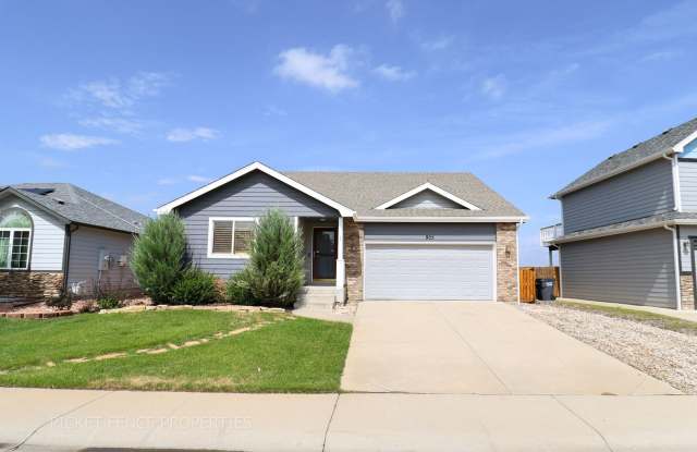 4-Bedroom, 3-Bathroom Home in Windsor photos photos 4-Bedroom, 3-Bathroom Home in Windsor photos photos