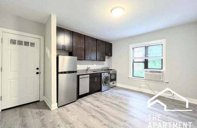 433 West Belden Ave. photos photos