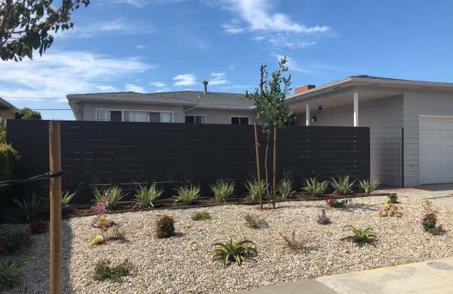7BD on Mary Lane! Huge Front Patio, Back Yard! Gallery 3