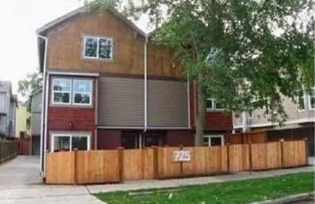 725 N 95th St - 725 North 95th Street, Seattle, WA 98103