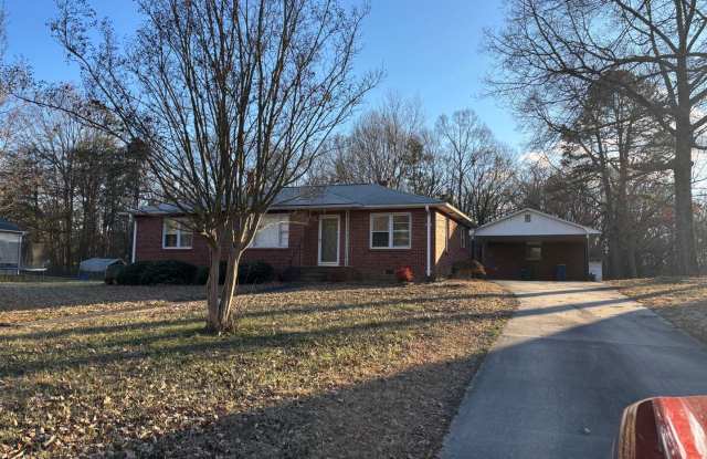 3 bedroom Salisbury home photos photos