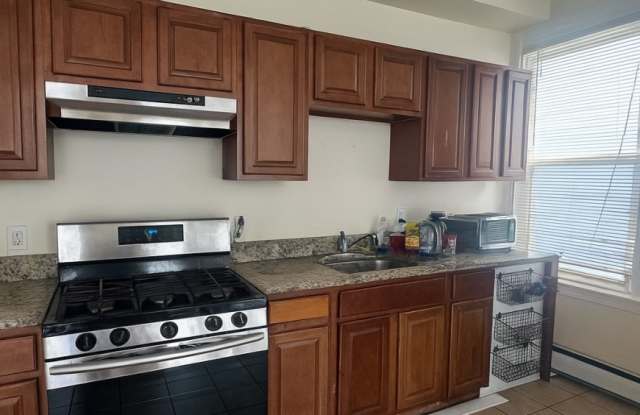 98 Winthrop St. photos photos