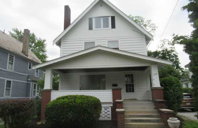 5-bedrooms on three levels! Must see. photos photos