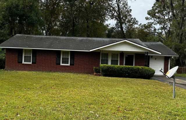 MOVE IN READY! - 9 Del Mar Circle, Savannah, GA 31419