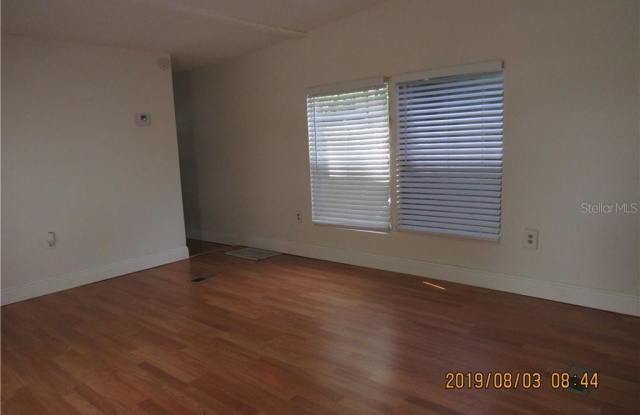16942 BAY AVENUE Gallery 3