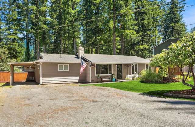 Updated 3-Bedroom Rambler with Large Yard in North Bend photos photos Updated 3-Bedroom Rambler with Large Yard in North Bend photos photos