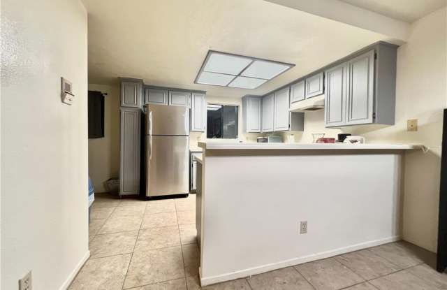 16733 Sherman Way Gallery 4